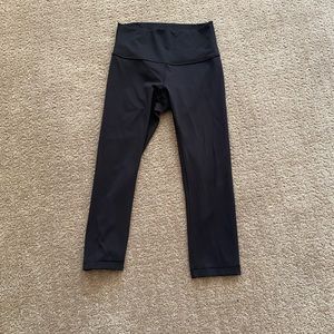 Lululemon wunder under high waisted  crop size 6 inseam 21”